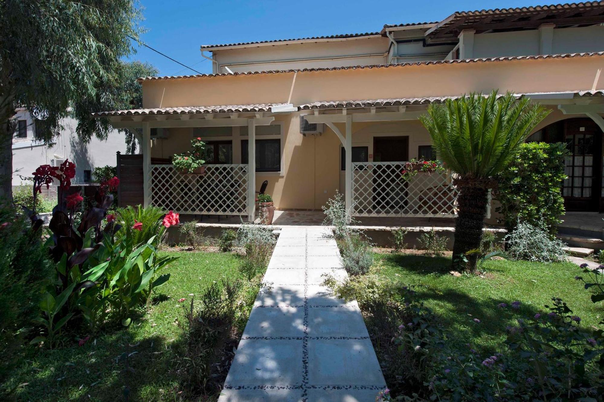 Spiti Prifti Apartments Gouvia Dış mekan fotoğraf